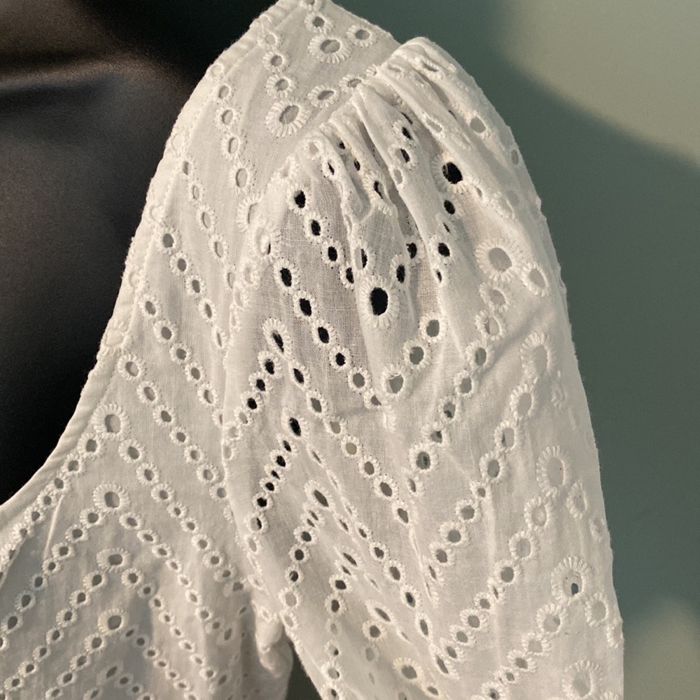 DUPLICATE BY MISTAKE-only 1-NWT WOMEN’S WHO WHAT WEAR EYELET SHIRT - Picture 5 of 8